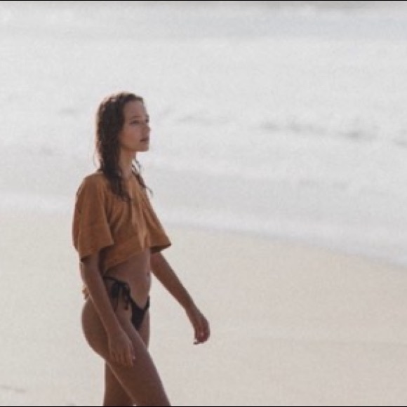 Raised by Water women’s Terry cloth Teri cloth top - Picture 4 of 12